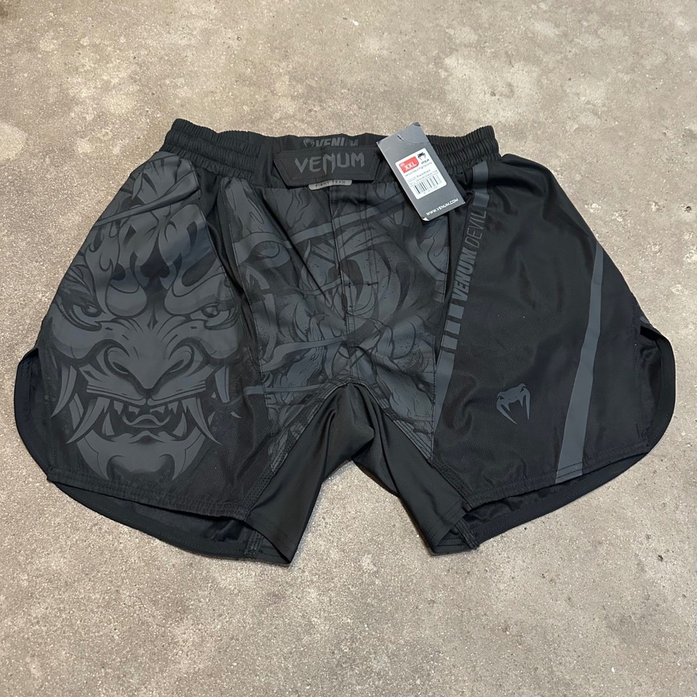 NEW UFC Venum Devil Fightshorts Men XXL Black MMA Muay Thai Training Short